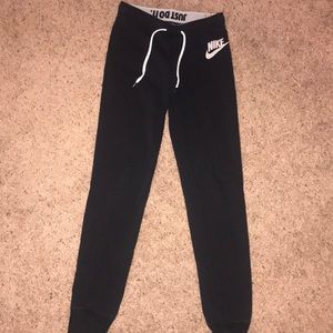 Nike joggers